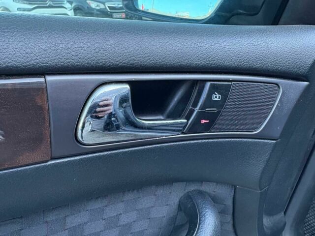 Синий Ауди А6, объемом двигателя 2.5 л и пробегом 402 тыс. км за 3790 $, фото 16 на Automoto.ua