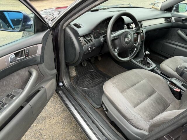 Синій Ауді А6, об'ємом двигуна 1.9 л та пробігом 1 тис. км за 750 $, фото 6 на Automoto.ua