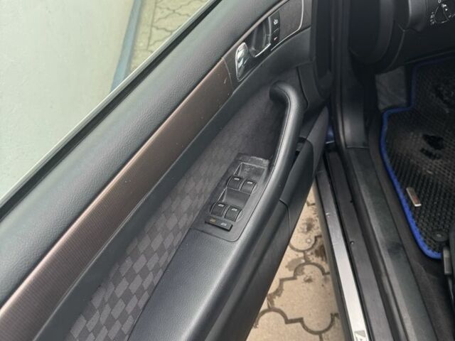 Синий Ауди А6, объемом двигателя 2.5 л и пробегом 325 тыс. км за 4800 $, фото 17 на Automoto.ua