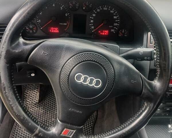 Синий Ауди А6, объемом двигателя 2.4 л и пробегом 416 тыс. км за 4500 $, фото 4 на Automoto.ua