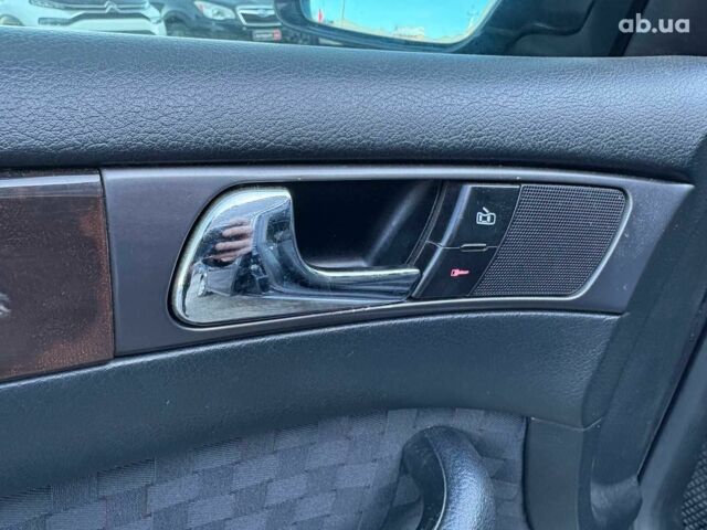 Синій Ауді А6, об'ємом двигуна 2.5 л та пробігом 402 тис. км за 3790 $, фото 16 на Automoto.ua