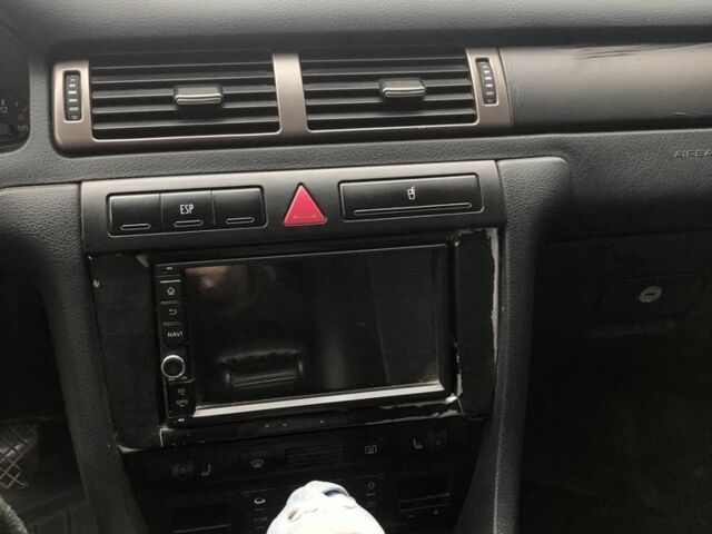 Синий Ауди А6, объемом двигателя 2.5 л и пробегом 477 тыс. км за 4000 $, фото 6 на Automoto.ua