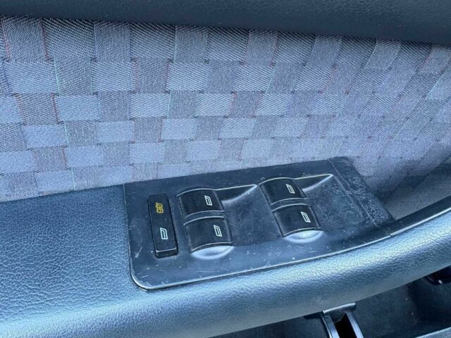 Синий Ауди А6, объемом двигателя 2.5 л и пробегом 402 тыс. км за 3790 $, фото 17 на Automoto.ua