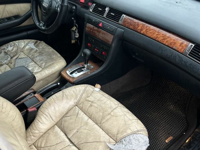 Синий Ауди А6, объемом двигателя 2.5 л и пробегом 334 тыс. км за 1000 $, фото 3 на Automoto.ua