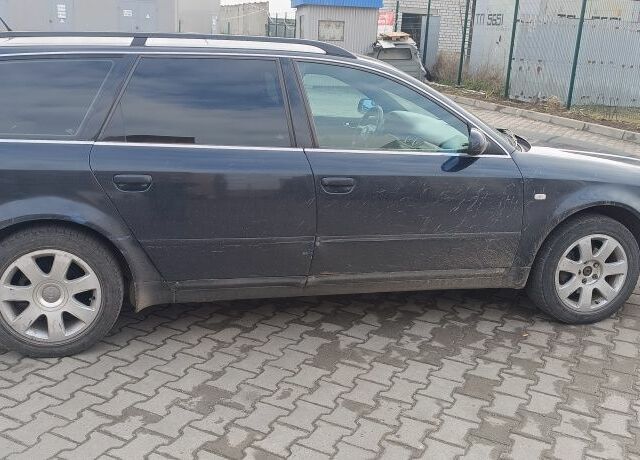 Синий Ауди А6, объемом двигателя 2.5 л и пробегом 350 тыс. км за 2610 $, фото 1 на Automoto.ua