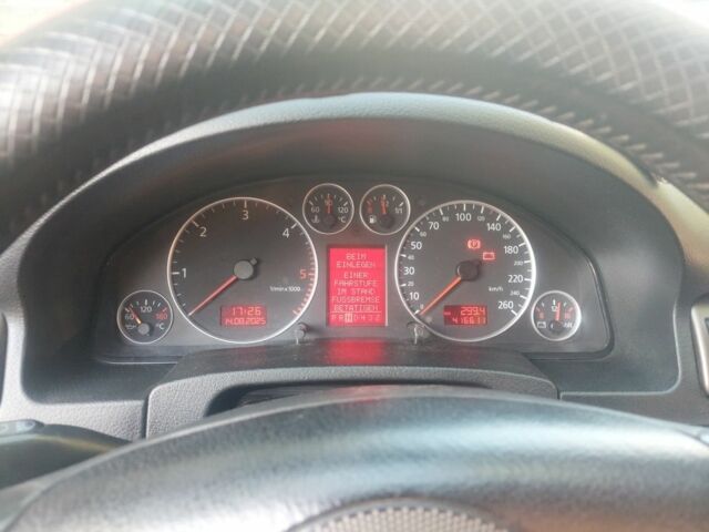 Синій Ауді А6, об'ємом двигуна 2.5 л та пробігом 300 тис. км за 4800 $, фото 5 на Automoto.ua