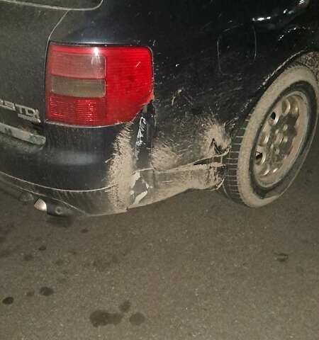 Синий Ауди А6, объемом двигателя 2.5 л и пробегом 392 тыс. км за 2900 $, фото 3 на Automoto.ua