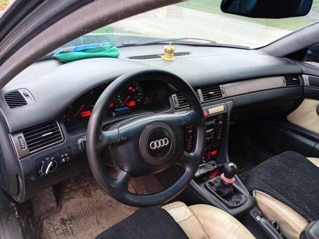 Синий Ауди А6, объемом двигателя 2.5 л и пробегом 435 тыс. км за 4000 $, фото 12 на Automoto.ua