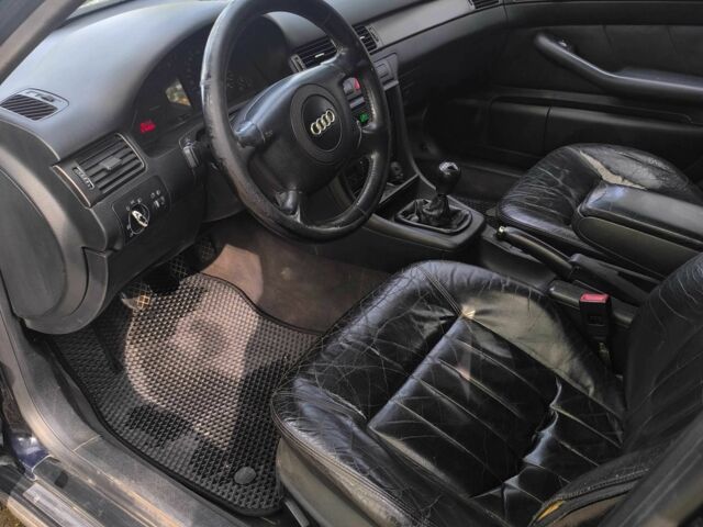 Синий Ауди А6, объемом двигателя 2.5 л и пробегом 3 тыс. км за 2600 $, фото 5 на Automoto.ua