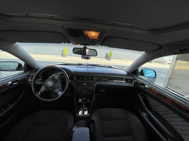 Синій Ауді А6, об'ємом двигуна 2.4 л та пробігом 320 тис. км за 4700 $, фото 6 на Automoto.ua