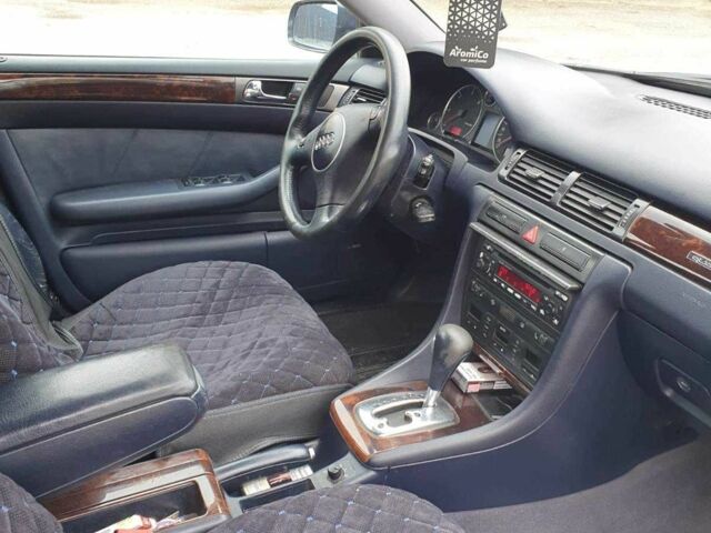 Синий Ауди А6, объемом двигателя 2.5 л и пробегом 350 тыс. км за 3500 $, фото 3 на Automoto.ua