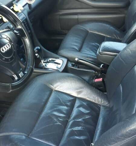 Синий Ауди А6, объемом двигателя 2.5 л и пробегом 239 тыс. км за 4800 $, фото 18 на Automoto.ua