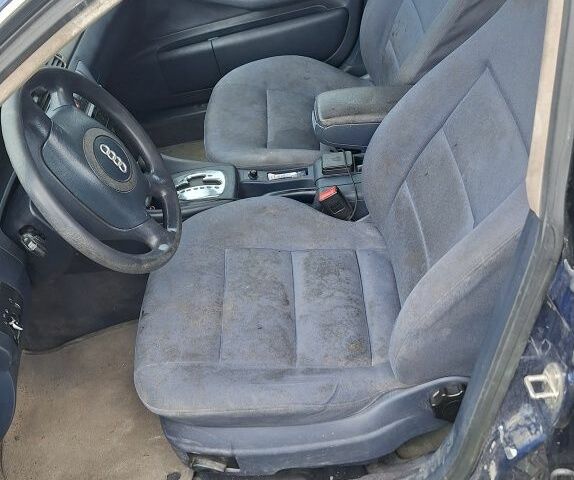 Синій Ауді А6, об'ємом двигуна 2.5 л та пробігом 487 тис. км за 2700 $, фото 3 на Automoto.ua