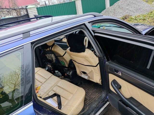 Синий Ауди А6, объемом двигателя 2.5 л и пробегом 435 тыс. км за 4000 $, фото 6 на Automoto.ua