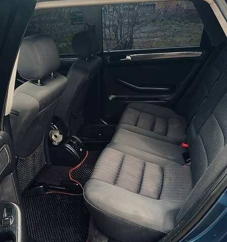 Синий Ауди А6, объемом двигателя 2.4 л и пробегом 311 тыс. км за 4750 $, фото 13 на Automoto.ua