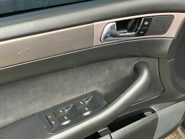 Синий Ауди А6, объемом двигателя 2.4 л и пробегом 311 тыс. км за 5190 $, фото 18 на Automoto.ua