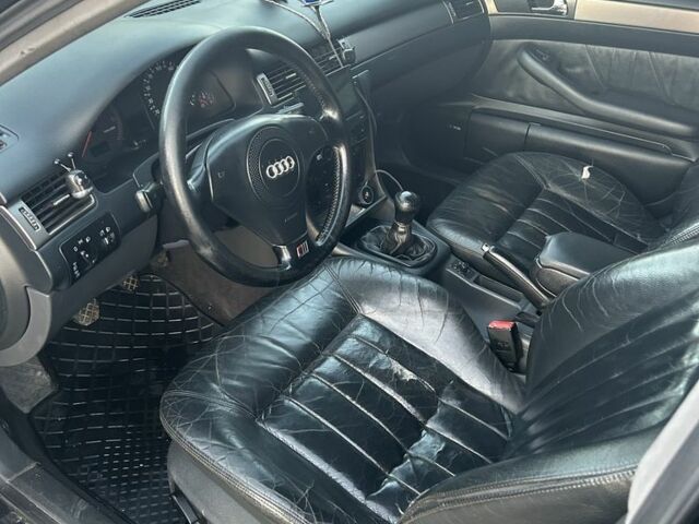 Синій Ауді А6, об'ємом двигуна 1.9 л та пробігом 379 тис. км за 2800 $, фото 5 на Automoto.ua