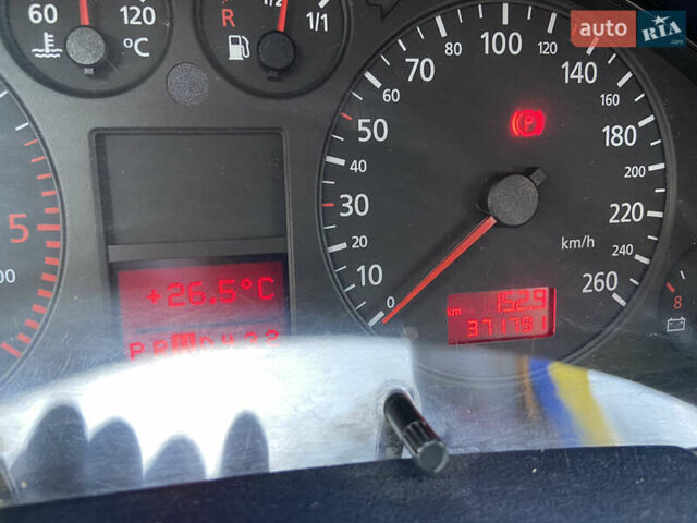 Синій Ауді А6, об'ємом двигуна 2.5 л та пробігом 370 тис. км за 5300 $, фото 20 на Automoto.ua