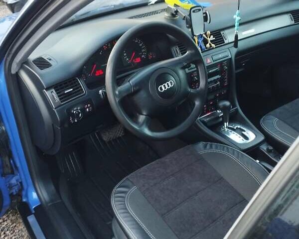 Синий Ауди А6, объемом двигателя 2.5 л и пробегом 420 тыс. км за 4500 $, фото 13 на Automoto.ua