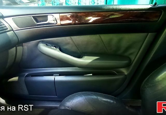 Синий Ауди А6, объемом двигателя 2.5 л и пробегом 284 тыс. км за 4200 $, фото 3 на Automoto.ua