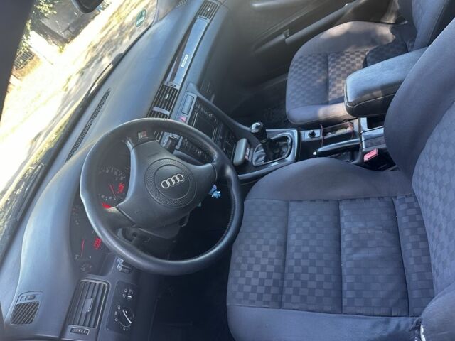 Синій Ауді А6, об'ємом двигуна 2.5 л та пробігом 350 тис. км за 3100 $, фото 5 на Automoto.ua