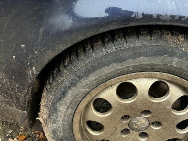 Синий Ауди А6, объемом двигателя 2.5 л и пробегом 300 тыс. км за 2700 $, фото 2 на Automoto.ua