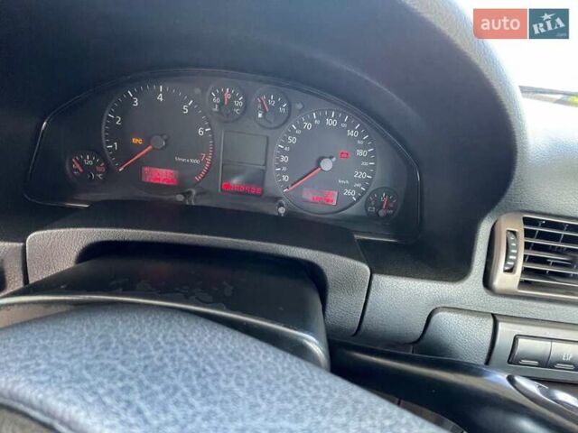 Синий Ауди А6, объемом двигателя 2.4 л и пробегом 320 тыс. км за 4950 $, фото 4 на Automoto.ua