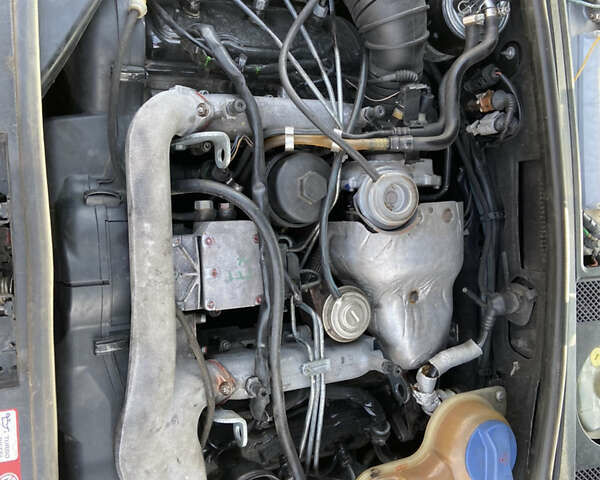 Синій Ауді А6, об'ємом двигуна 2.5 л та пробігом 370 тис. км за 5300 $, фото 16 на Automoto.ua