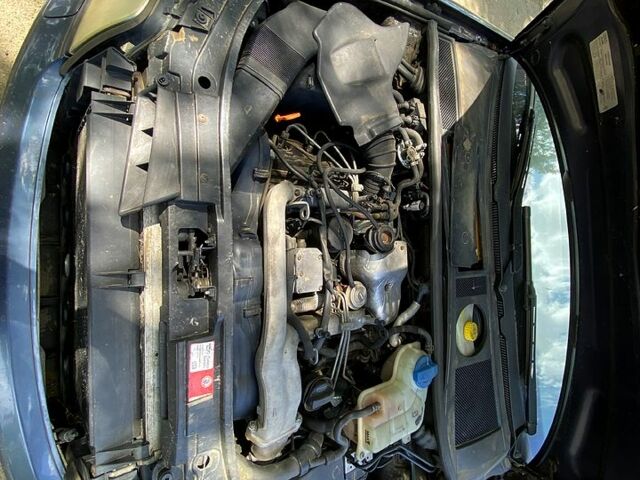 Синій Ауді А6, об'ємом двигуна 2.5 л та пробігом 0 тис. км за 2800 $, фото 7 на Automoto.ua