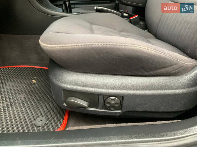 Синий Ауди А6, объемом двигателя 2.4 л и пробегом 311 тыс. км за 5190 $, фото 28 на Automoto.ua