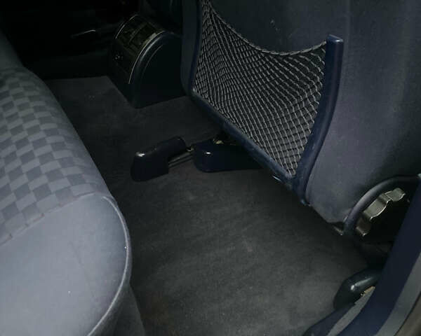 Синий Ауди А6, объемом двигателя 2.5 л и пробегом 327 тыс. км за 4500 $, фото 21 на Automoto.ua