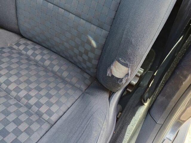 Синий Ауди А6, объемом двигателя 2 л и пробегом 360 тыс. км за 0 $, фото 2 на Automoto.ua