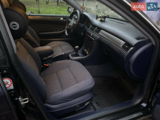 Синий Ауди А6, объемом двигателя 2.5 л и пробегом 327 тыс. км за 4500 $, фото 32 на Automoto.ua