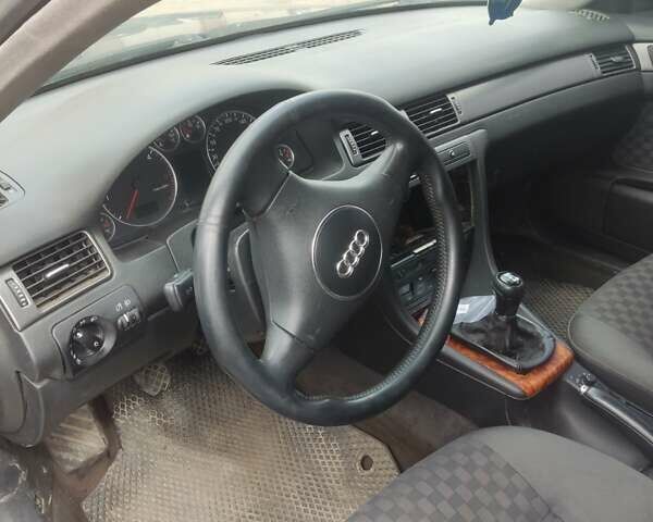 Синий Ауди А6, объемом двигателя 2.5 л и пробегом 260 тыс. км за 2500 $, фото 5 на Automoto.ua