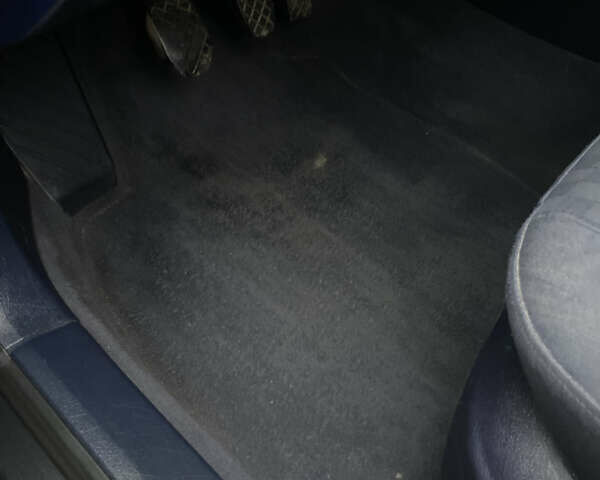 Синий Ауди А6, объемом двигателя 2.5 л и пробегом 327 тыс. км за 4500 $, фото 23 на Automoto.ua