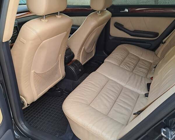 Синий Ауди А6, объемом двигателя 1.9 л и пробегом 300 тыс. км за 5000 $, фото 8 на Automoto.ua