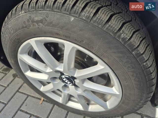 Синий Ауди А6, объемом двигателя 2.5 л и пробегом 341 тыс. км за 5800 $, фото 37 на Automoto.ua