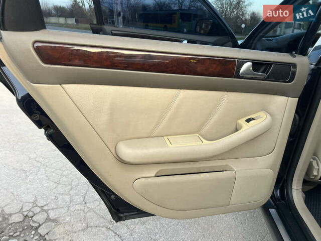 Синий Ауди А6, объемом двигателя 2.5 л и пробегом 375 тыс. км за 4999 $, фото 31 на Automoto.ua