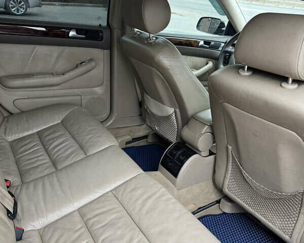 Синий Ауди А6, объемом двигателя 2.5 л и пробегом 435 тыс. км за 5600 $, фото 23 на Automoto.ua