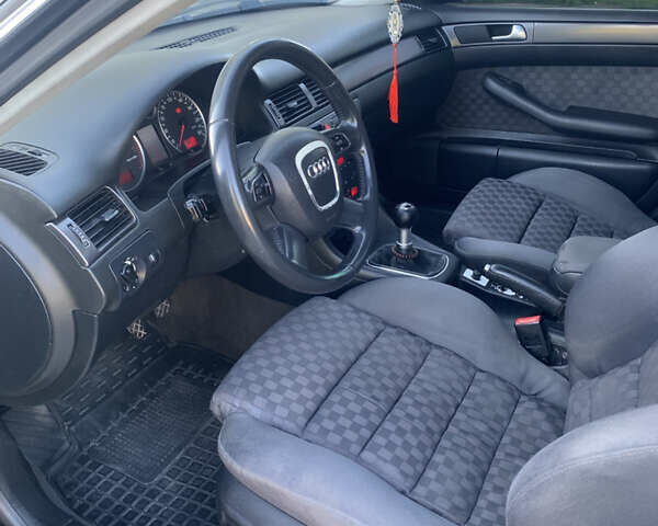 Синий Ауди А6, объемом двигателя 2.5 л и пробегом 393 тыс. км за 5300 $, фото 9 на Automoto.ua