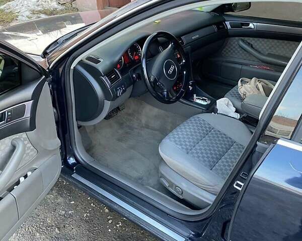 Синий Ауди А6, объемом двигателя 2.5 л и пробегом 250 тыс. км за 7000 $, фото 5 на Automoto.ua