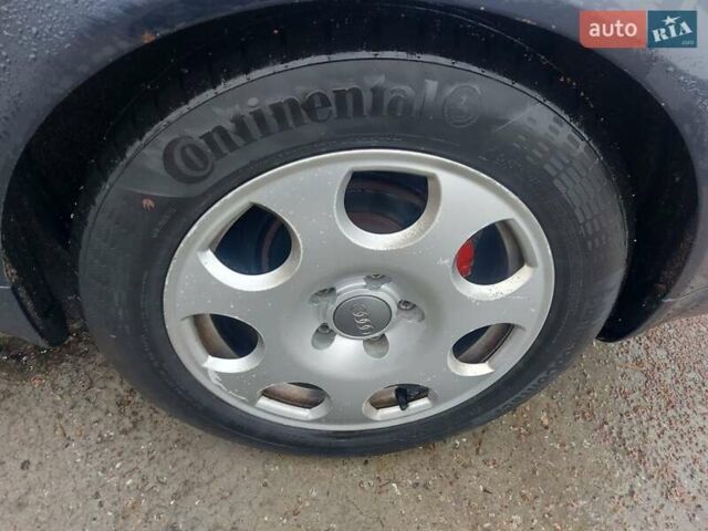 Синий Ауди А6, объемом двигателя 2.5 л и пробегом 252 тыс. км за 4000 $, фото 11 на Automoto.ua