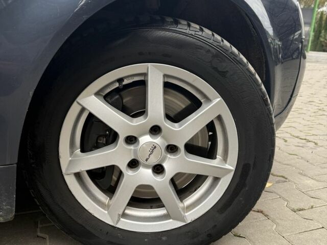 Синий Ауди А6, объемом двигателя 2.5 л и пробегом 450 тыс. км за 4600 $, фото 9 на Automoto.ua