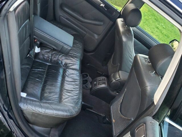Синий Ауди А6, объемом двигателя 2.5 л и пробегом 333 тыс. км за 4999 $, фото 5 на Automoto.ua