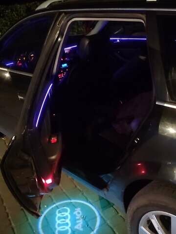 Синий Ауди А6, объемом двигателя 1.9 л и пробегом 415 тыс. км за 4950 $, фото 6 на Automoto.ua