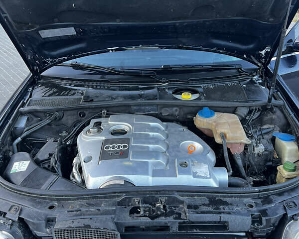 Синий Ауди А6, объемом двигателя 1.9 л и пробегом 422 тыс. км за 3850 $, фото 18 на Automoto.ua