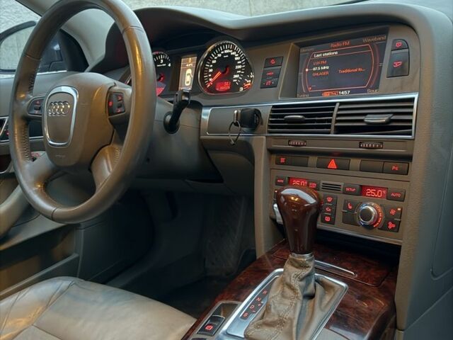 Синий Ауди А6, объемом двигателя 3 л и пробегом 380 тыс. км за 4300 $, фото 6 на Automoto.ua