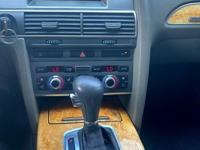 Синий Ауди А6, объемом двигателя 2.7 л и пробегом 240 тыс. км за 5999 $, фото 9 на Automoto.ua