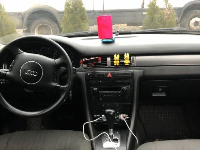 Синий Ауди А6, объемом двигателя 0 л и пробегом 300 тыс. км за 2500 $, фото 1 на Automoto.ua