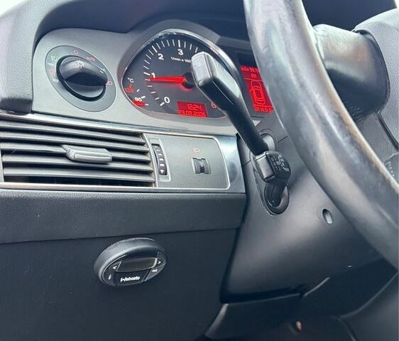 Синій Ауді А6, об'ємом двигуна 3 л та пробігом 250 тис. км за 4750 $, фото 14 на Automoto.ua